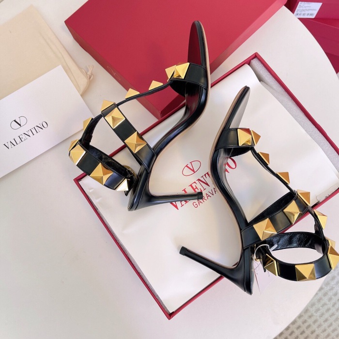 Valentino Roman Stud Calfskin Pumps Size 35-41 6-Color