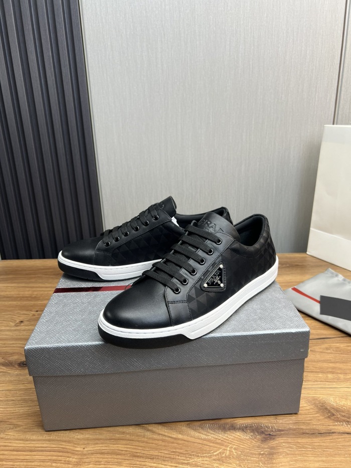 Prada New Sneaker Size 36-46  3-Color