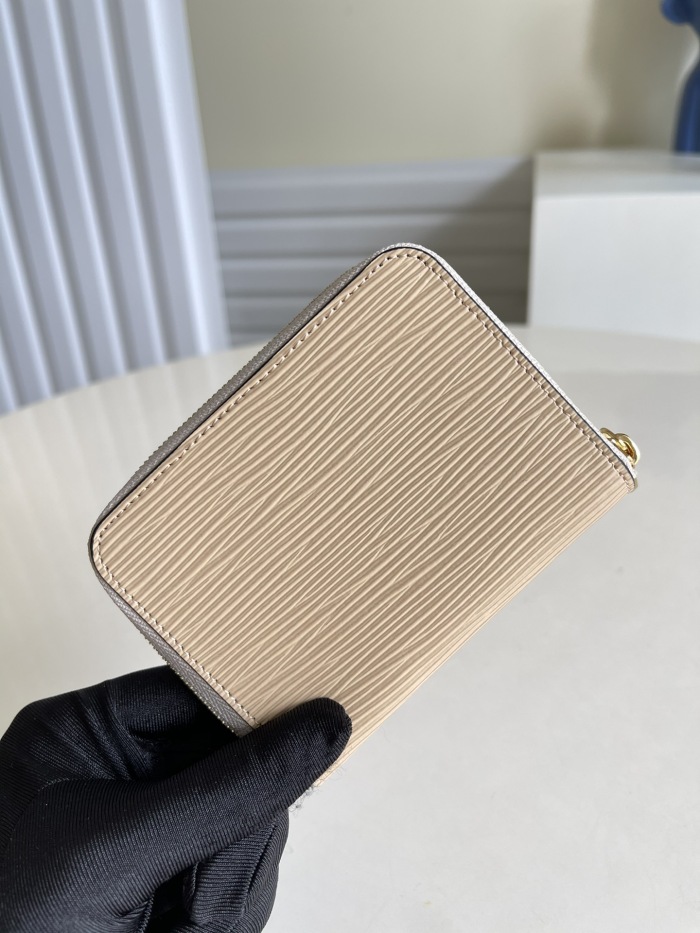Louis Vuitton Wallet 11*8.5*2 cm