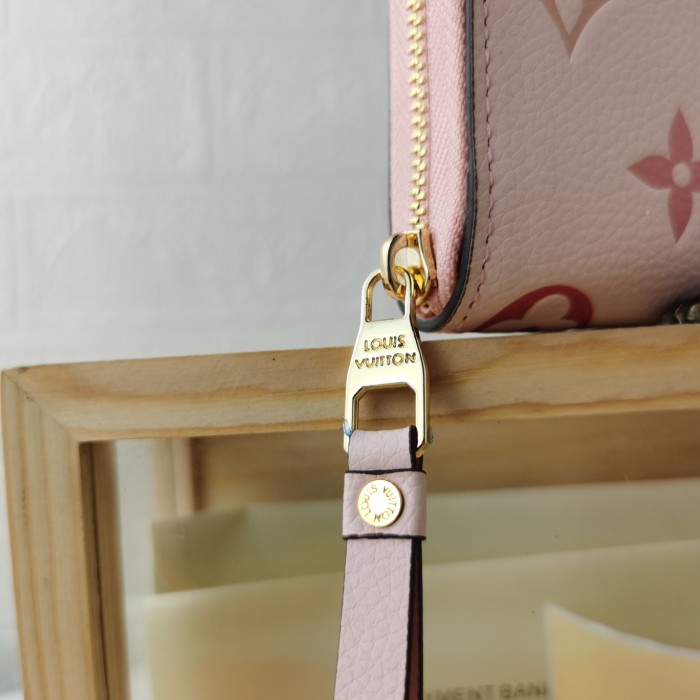Louis Vuitton Wallet 11*8.5*2 cm