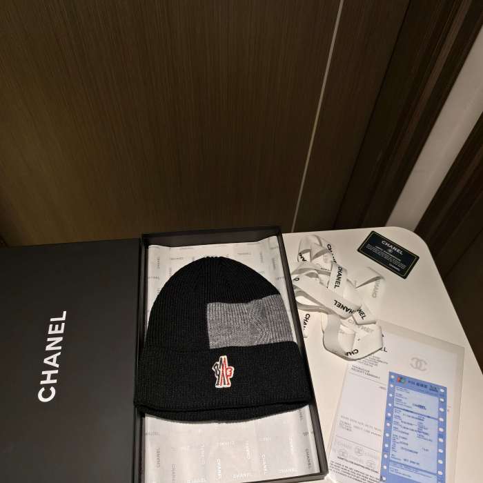 Moncler Knitted Hat