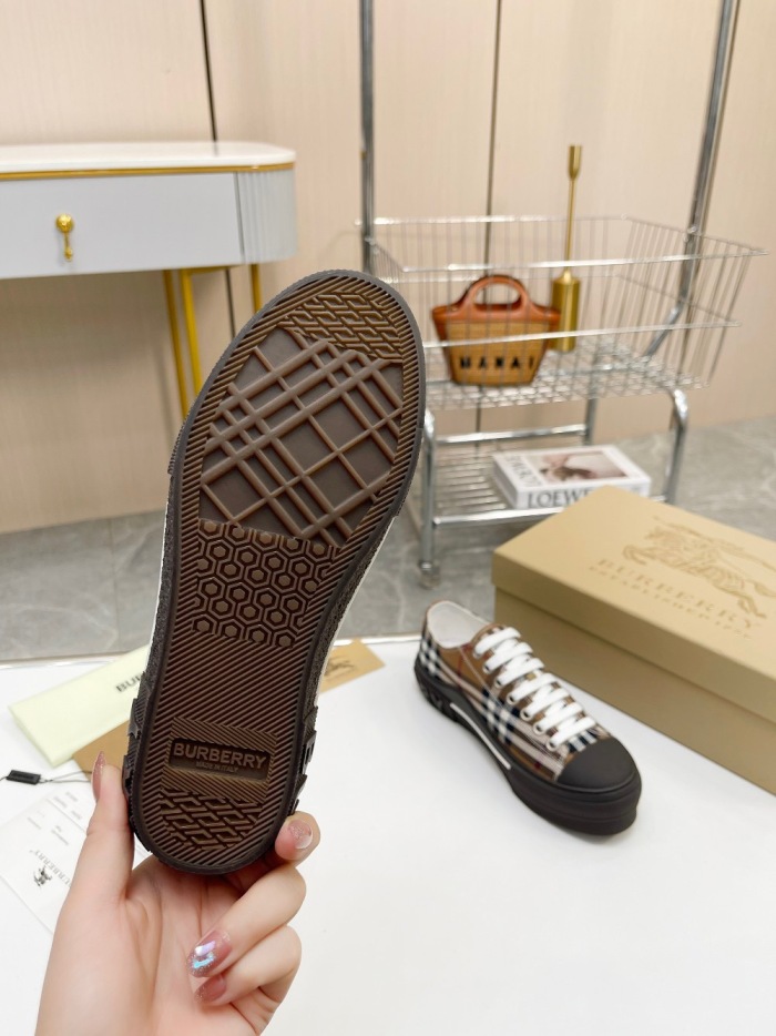 Burberry Sneaker Size 36-45