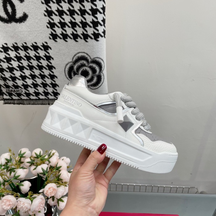 Valentino One Stud XL Sneaker Size 36-45   5-Color