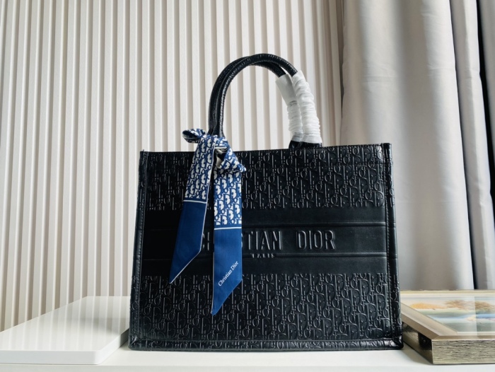 Dior Tote Women Handbags Bags 2-Size