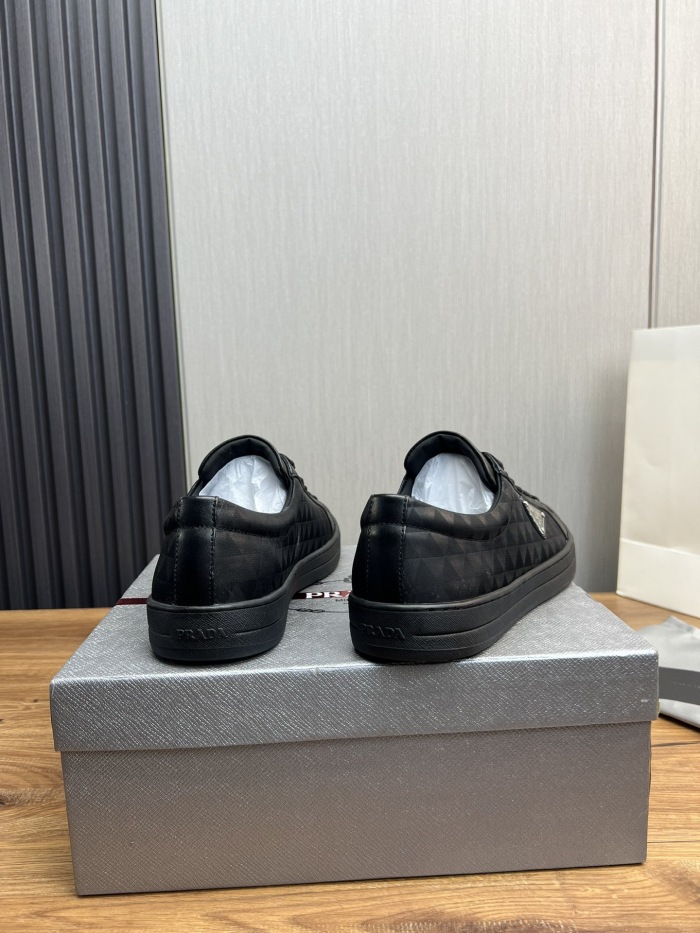 Prada New Sneaker Size 36-46  3-Color