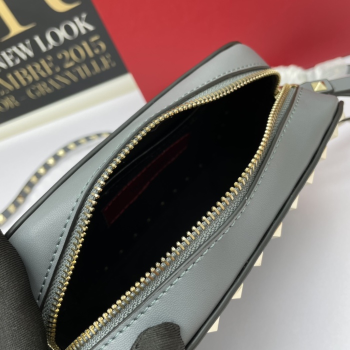 Valentino Women Shoulder Bags 18*12*6cm