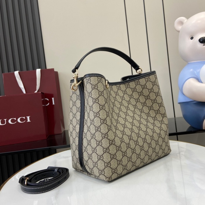 Gucci GG Emblem Women Shoulder Bags Size 25*25*15.5cm