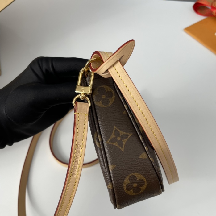 Louis Vuitton M40712 Pochette Accessoires Women Bags Size 23.5*13.5*4cm