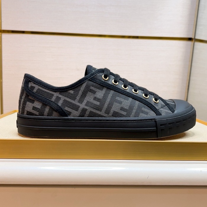 Fendi Domino Low Top Sneaker Size 35-46  4-Color