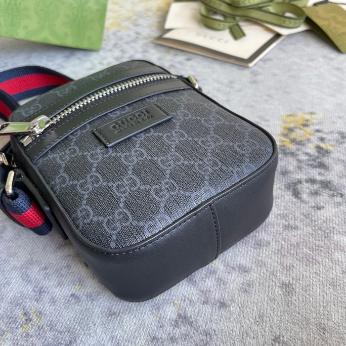 Gucci GG Supreme Black Messenger Bags for Men Size 18*14.5*6cm