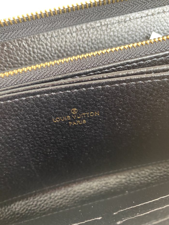 Louis Vuitton Wallet 19*10 cm