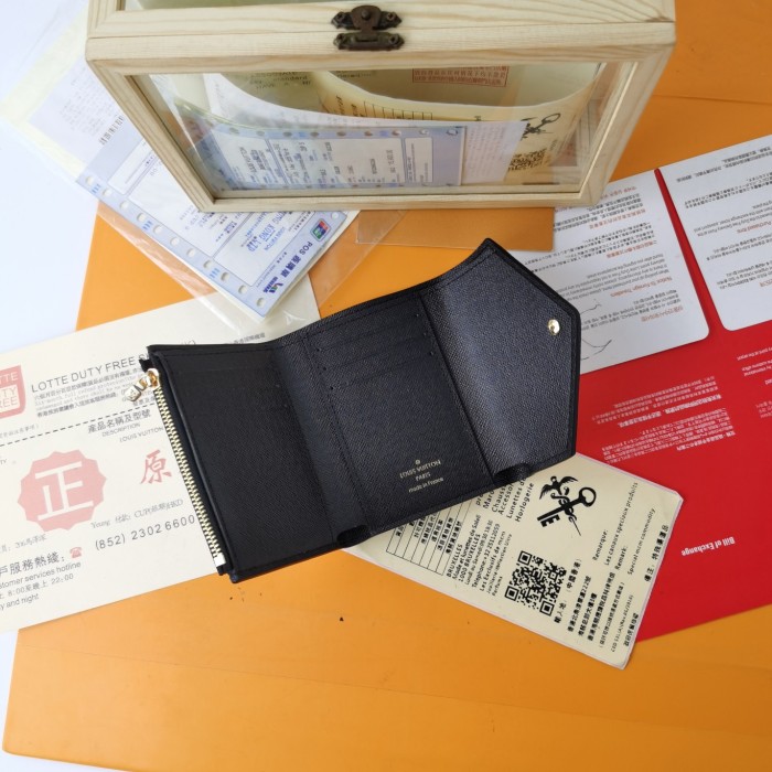 Louis Vuitton Wallet 12*2*9 cm