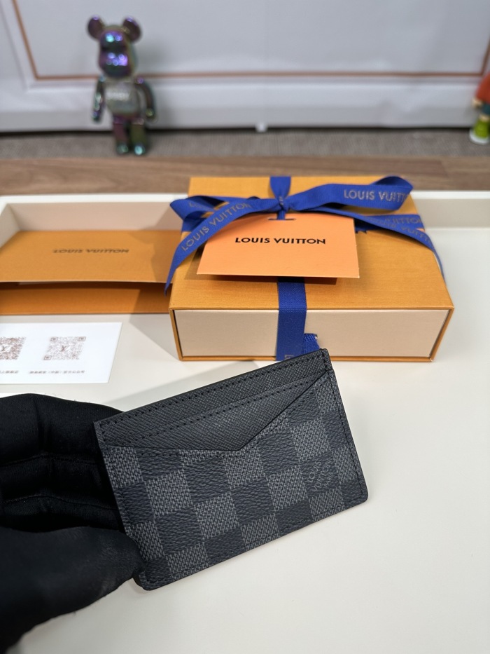 Louis Vuitton Card Holder Size 11*7cm M62666 M60166