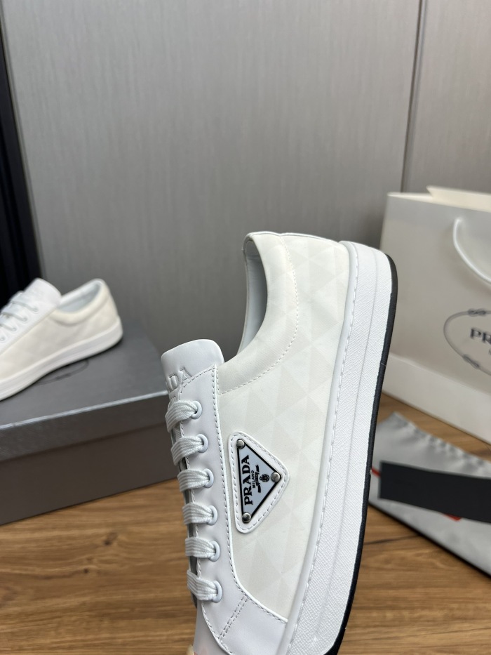 Prada New Sneaker Size 36-46  3-Color