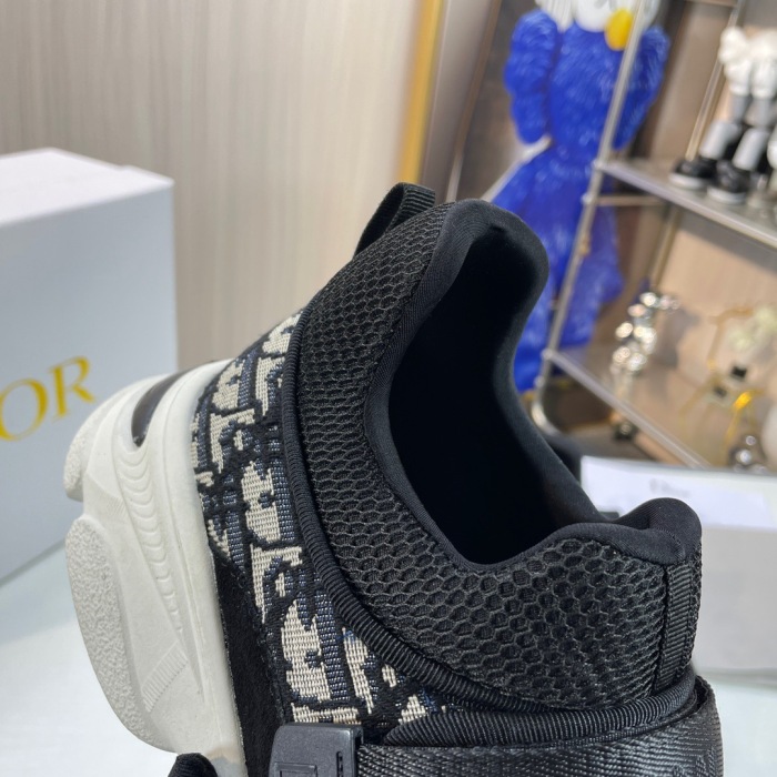 Dior D-Wander Sneaker Size 36-40 4-Color