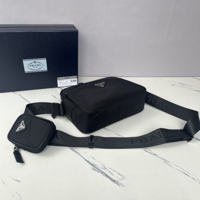Prada Herren Bags