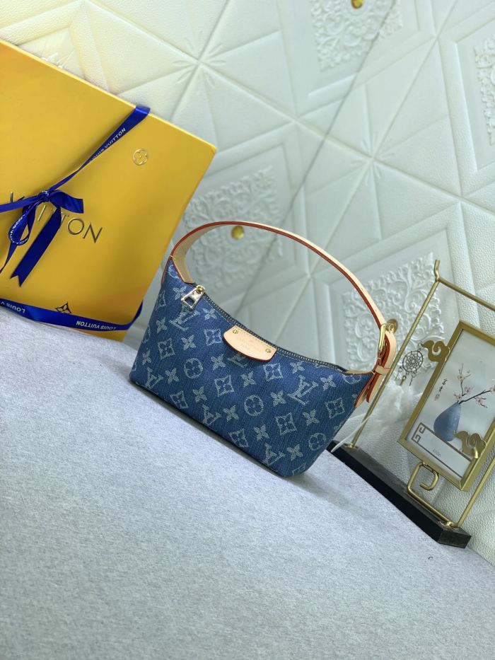 Louis Vuitton M82949 Hills Pochette Monogram Denim Denim Cowboy  Shoulder Bags Size 20.5*6*16cm