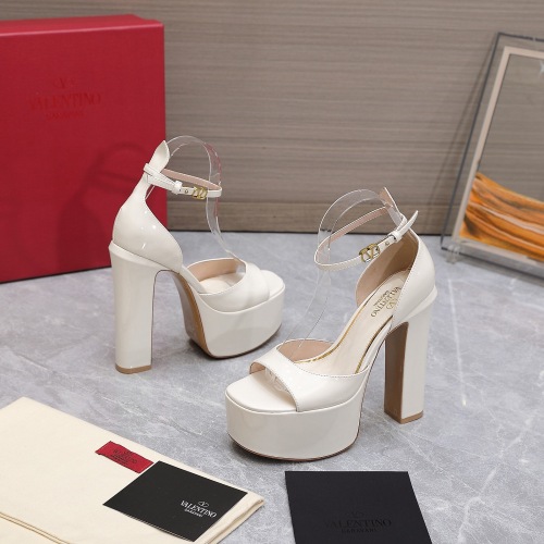 Valentino Garavani Tan-Go Platform Pumps Size 35-41 7-Color