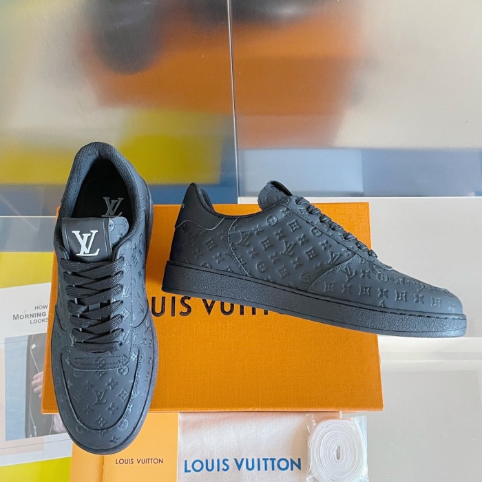 Louis Vuitton Rivoli Sneaker Size 39-45 2-Color