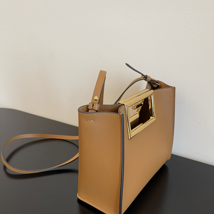 Fendi New Shoulder Bags 20*17*9cm