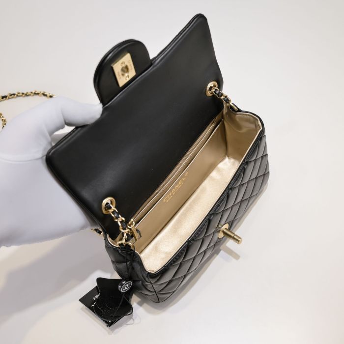 Chanel Chain Shoulder Bags Handbags Size 20*13*7cm 3-Color
