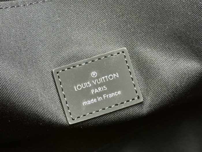 Louis Vuitton M62291 Pochette apollo Clutch Bags Size 34*25*2cm