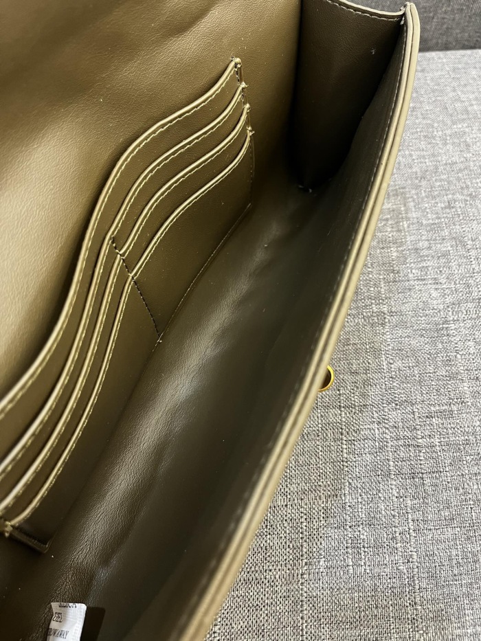 Bottega Veneta Andiamo Clutch 30*13*4cm