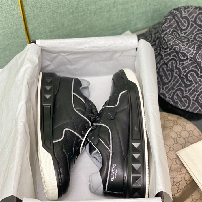 Valentino One Stud Low-Top Sneaker Size 36-45   10-Color