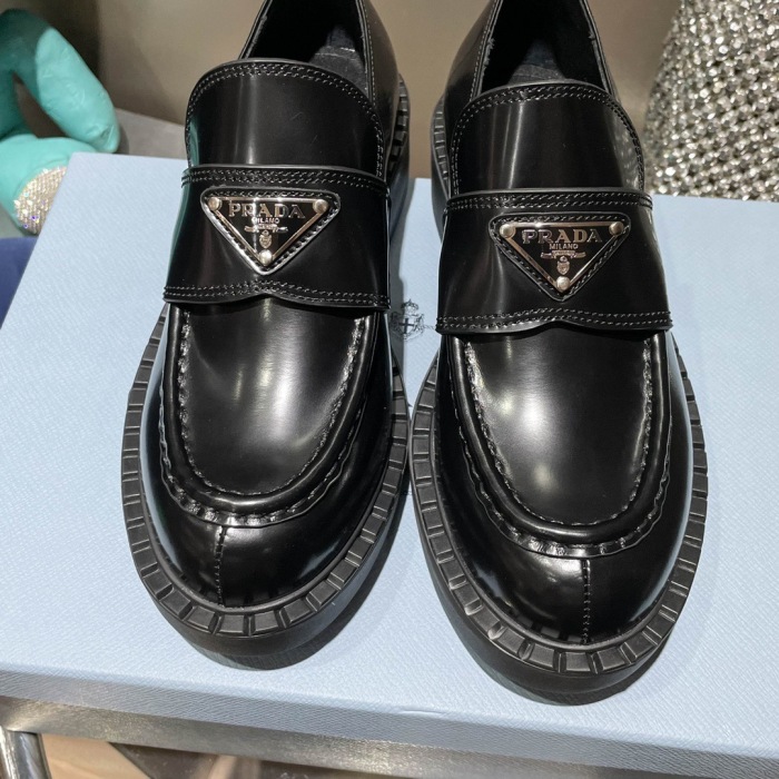 Prada Metallic Leather Loafers Sneaker Size 35-40   3-Color