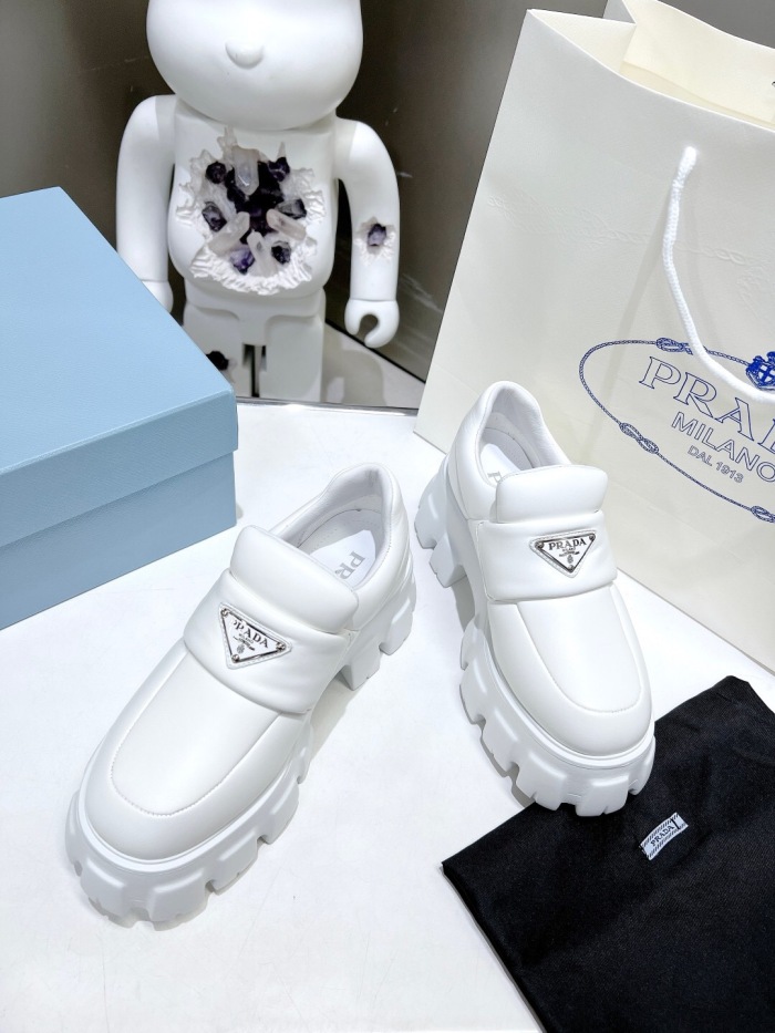 Prada 2024 New Soft padded nappa leather loafers Size 36-40