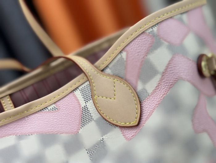 Louis Vuitton M45684 totomm Shopping Bags Size 31*28*14cm