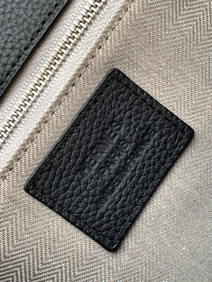 Hermes Clutch Size 25.5*20*4cm