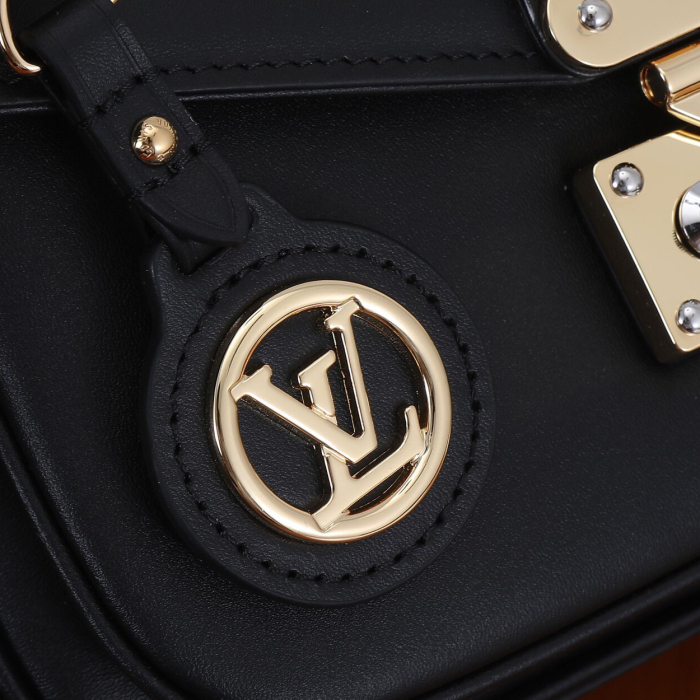 Louis Vuitton M20393 2022SS Women Shoulder Bags 24*15*6cm