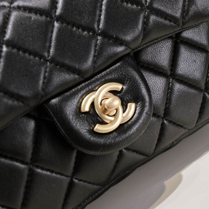 Chanel Chain Shoulder Bags Handbags Size 20*13*7cm 3-Color