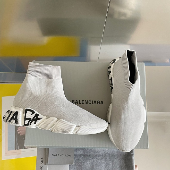 Balenciaga Speed 2.0 Graffiti Sneaker Size 35-45  5-Color