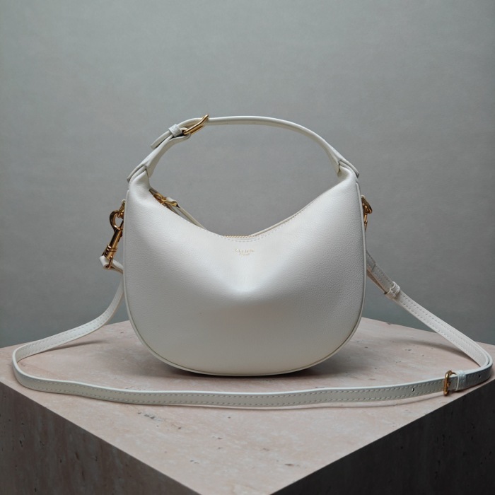 Celine 25ss Lulu Shoulder Bags Size 24*21*5cm