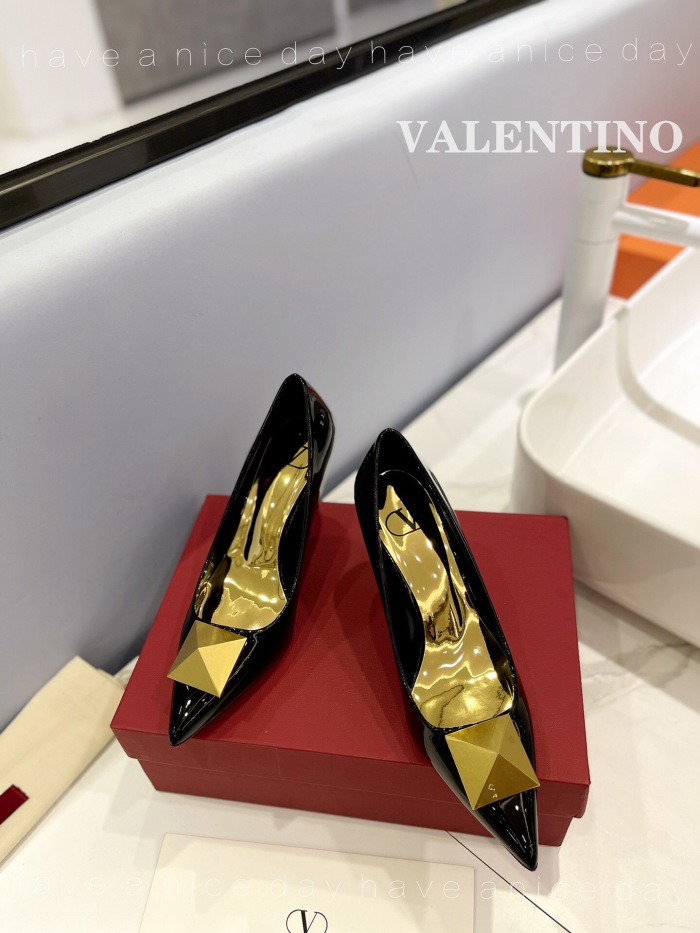 Valentino One Stud Patent Leather Pumps Size 35-41 4-Color