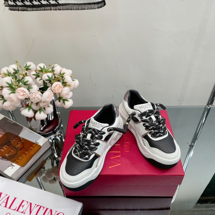 Valentino One Stud XL Sneaker Size 36-45   5-Color