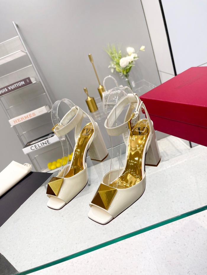 Valentino One Stud Calfskin Pumps Size 35-41 8-Color