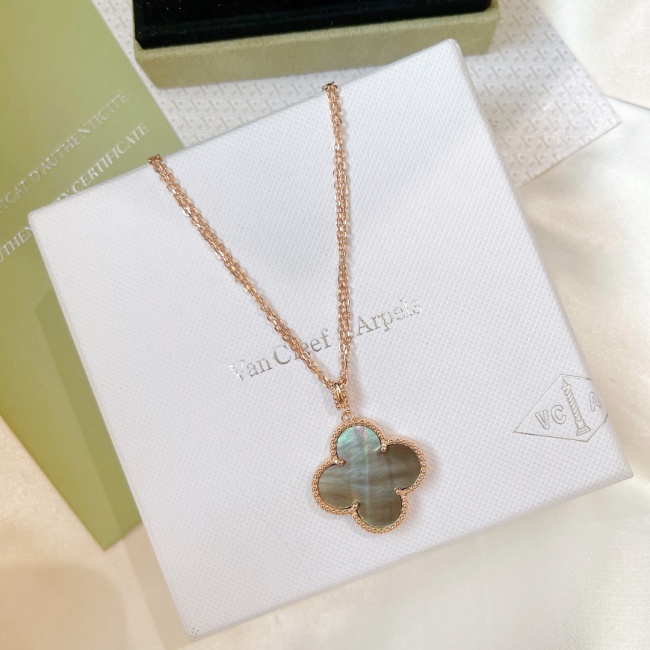 Van Cleef & Arpels Necklace