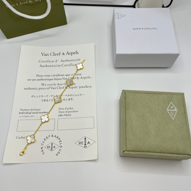 Van Cleef & Arpels Bracelet
