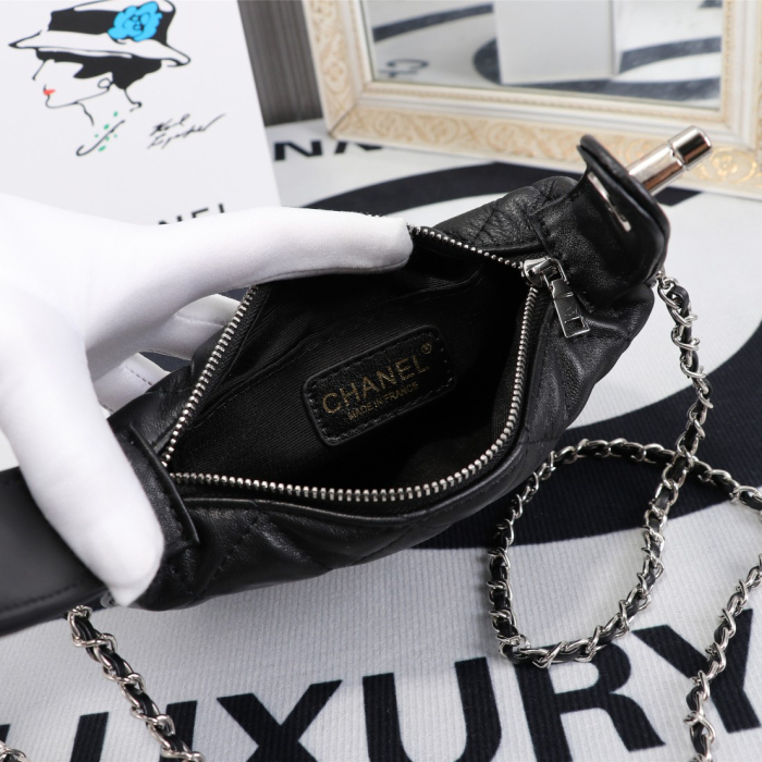 Chanel Chain Shoulder Bags Black White