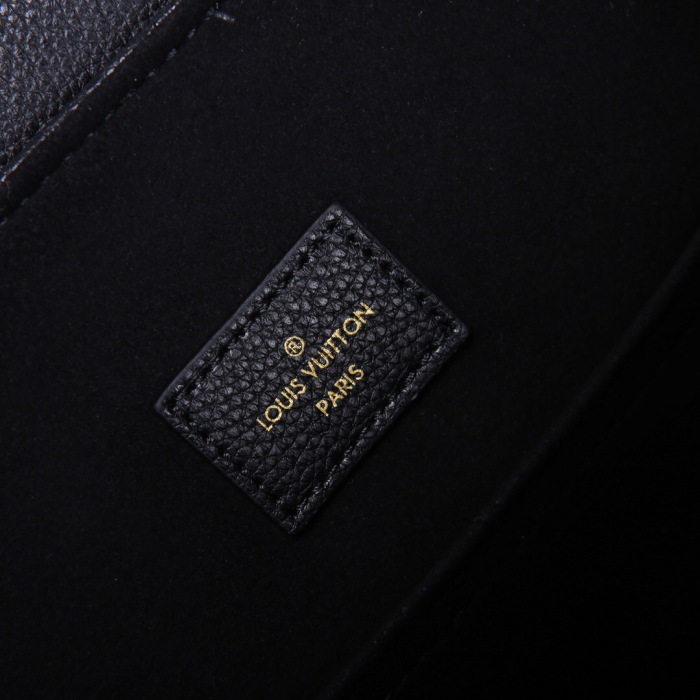 Louis Vuitton Monogram Embossed Backpack Bags 20*22*14cm