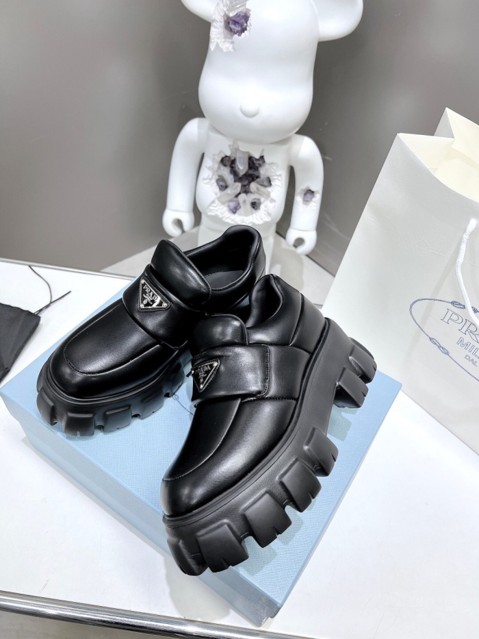 Prada 2024 New Soft padded nappa leather loafers Size 36-40