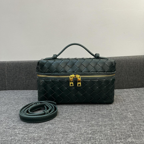 Bottega Veneta Vanity Case Shoulder Bags 24*13*6cm