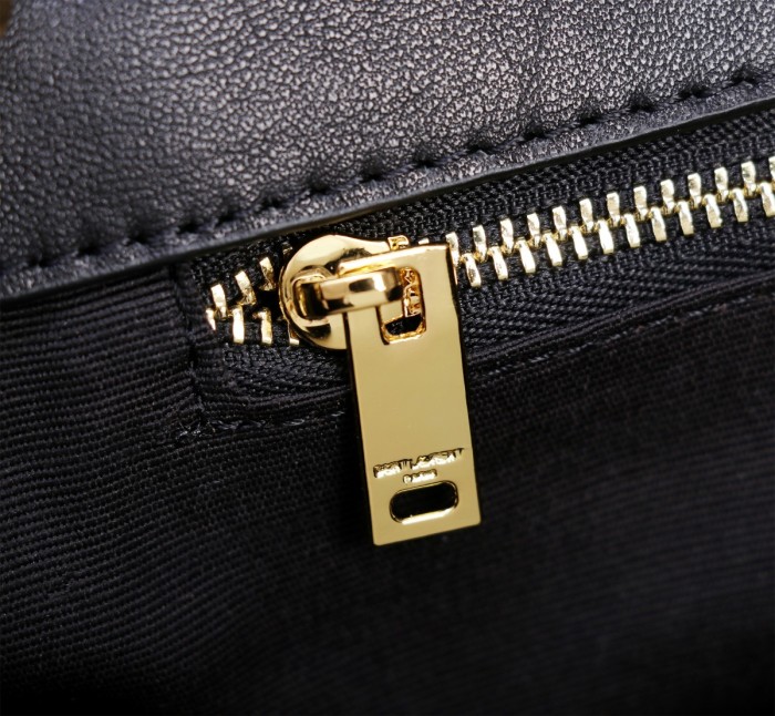 YSL Calypso Women Shoulder Bags Size 26*14*7cm