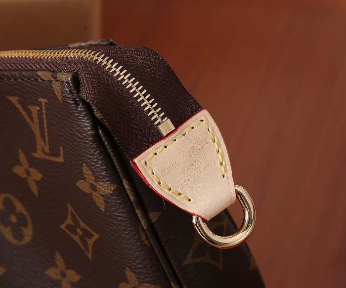 Louis Vuitton M82766 Pochette Accessoires Women Bags Size 23.5*13.5*4cm