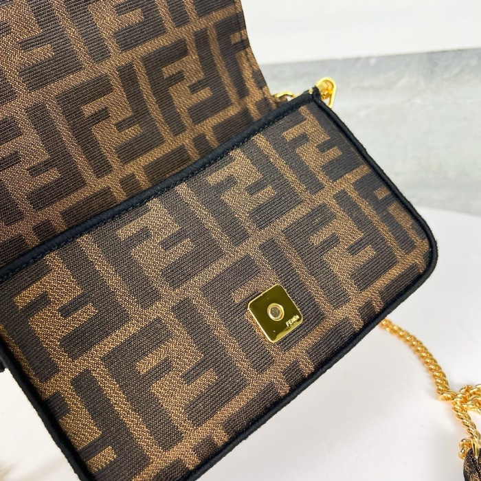 Fendi Women Shoulder Bags 3-Size