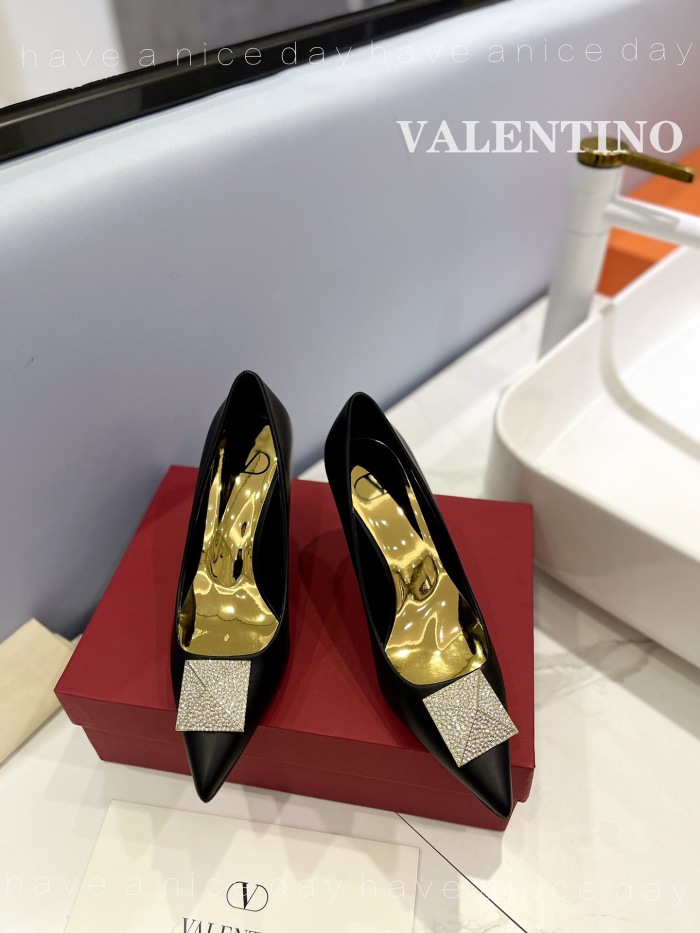 Valentino One Stud Patent Leather Pumps Size 35-41 3-Color