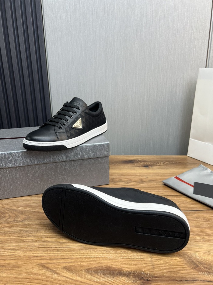 Prada New Sneaker Size 36-46  3-Color